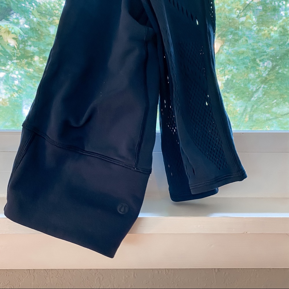 Lululemon Size 4 Navy Leggings